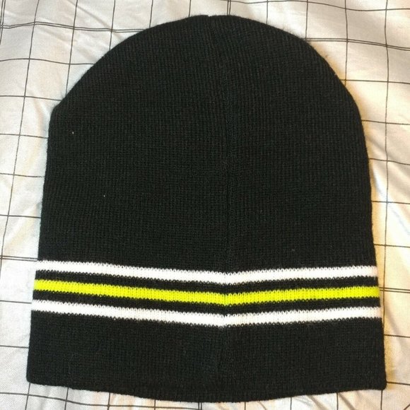 Chicago Wolves Hockey Hat Beanie Caps Black One Size - Picture 3 of 3